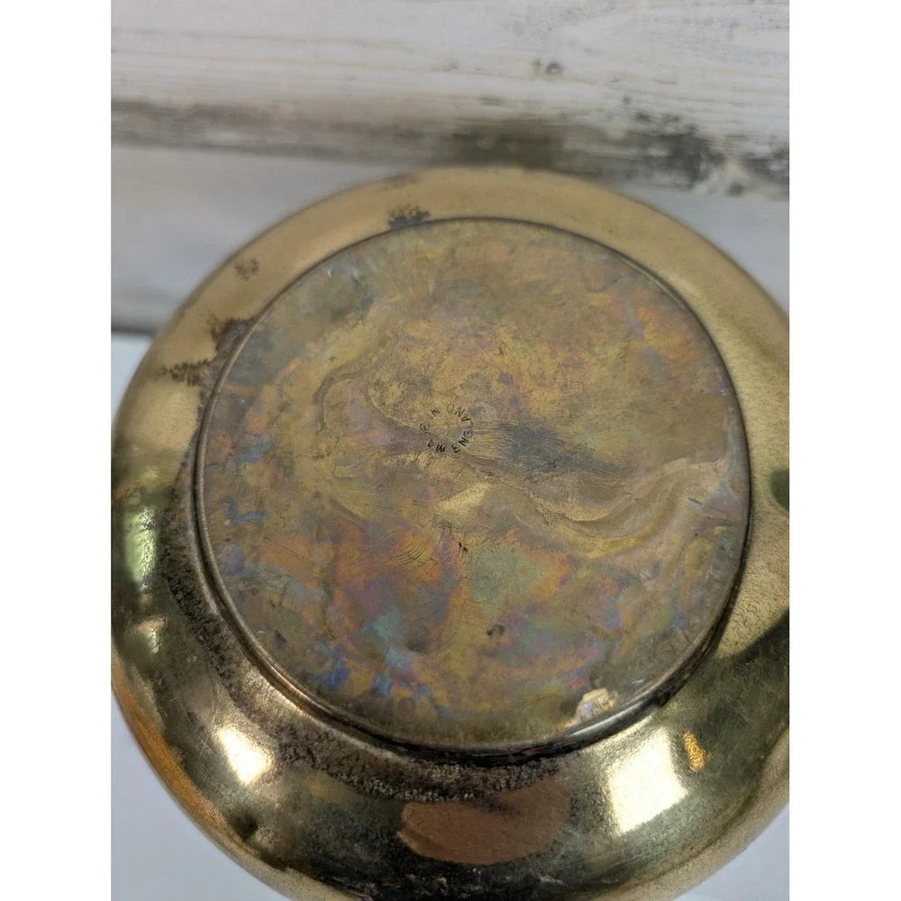 Vintage Brass Spittoon Cuspidor Made In England Round Bowl Pot‎ Decor Display